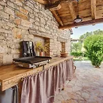 Paradiso Villa *