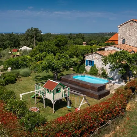 Paradiso Villa *