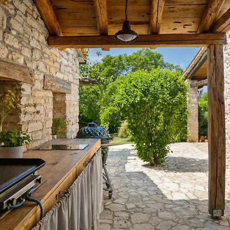 Paradiso Villa *