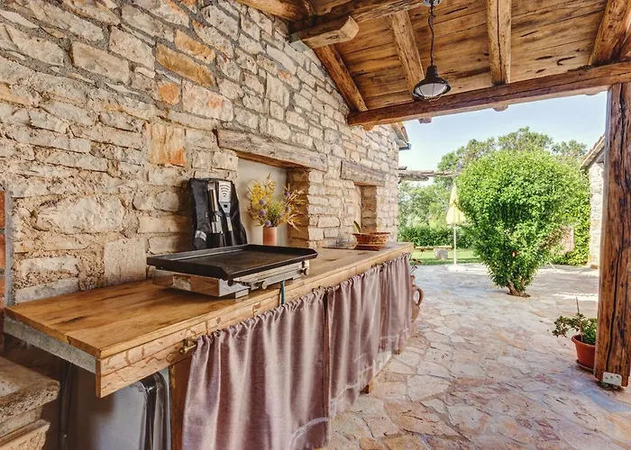 Paradiso Villa *