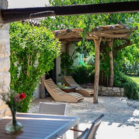 Paradiso Villa